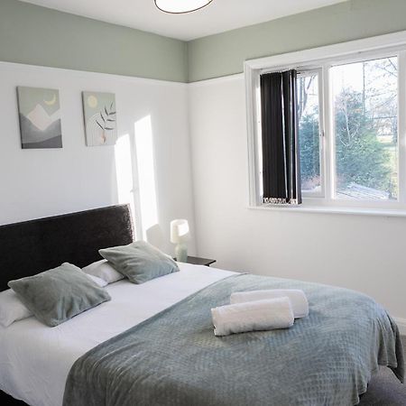 Lymer House - Stylish 3 Bedroom House In Wolverhampton Kültér fotó