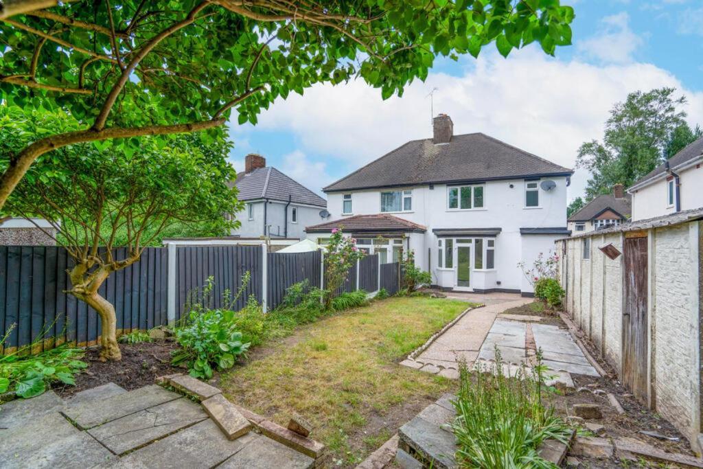 Lymer House - Stylish 3 Bedroom House In Wolverhampton Kültér fotó