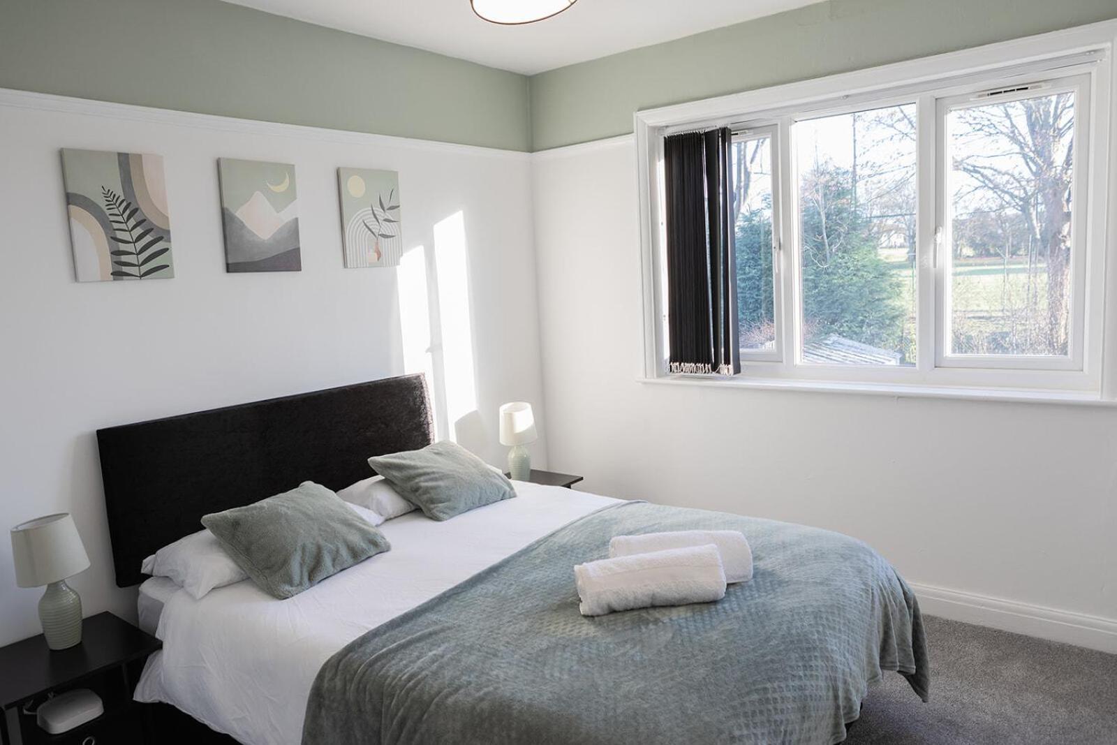Lymer House - Stylish 3 Bedroom House In Wolverhampton Kültér fotó