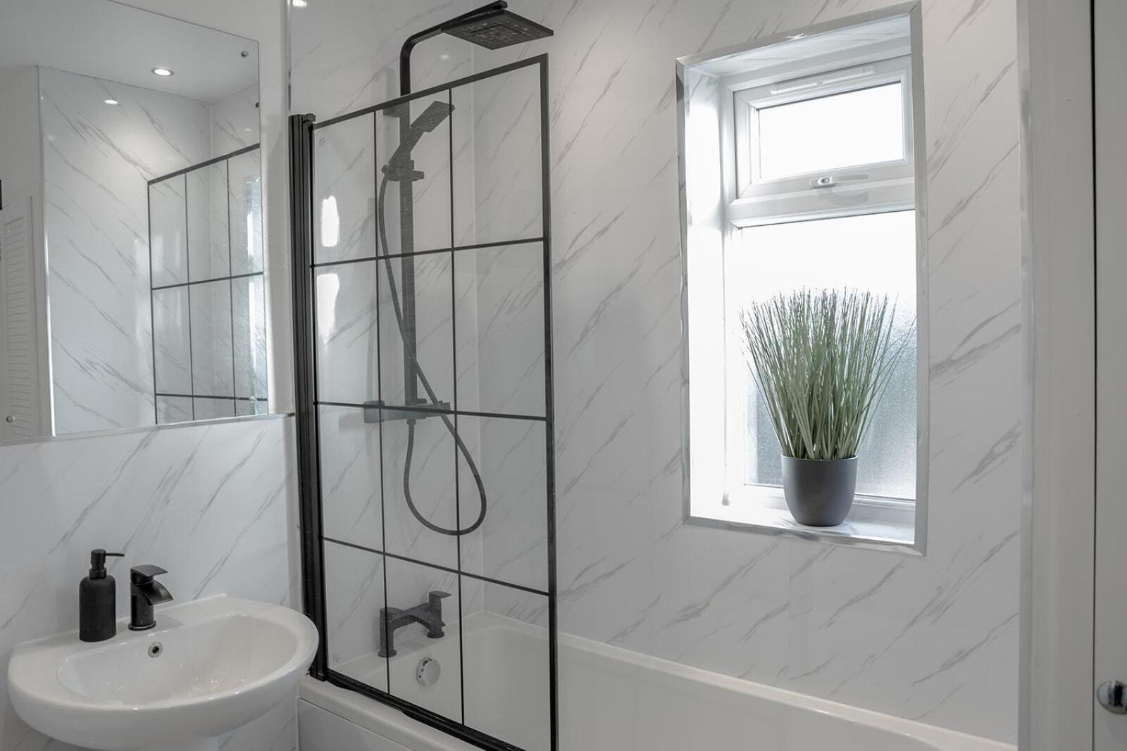Lymer House - Stylish 3 Bedroom House In Wolverhampton Kültér fotó